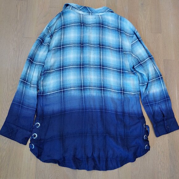 Justice Shirt Girls 18/20 XL Ombre Blue Plaid Button Flannel Button Down Top - Picture 4 of 8